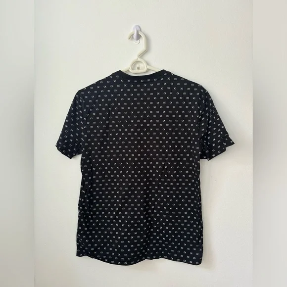 Calvin Klein Monogram T shirt - Picture 2 of 4